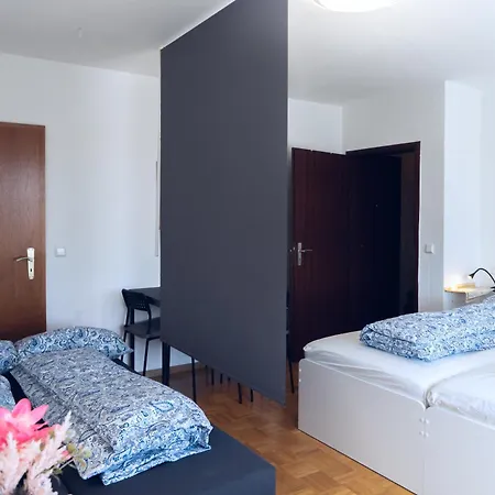Cosystay Near Airport